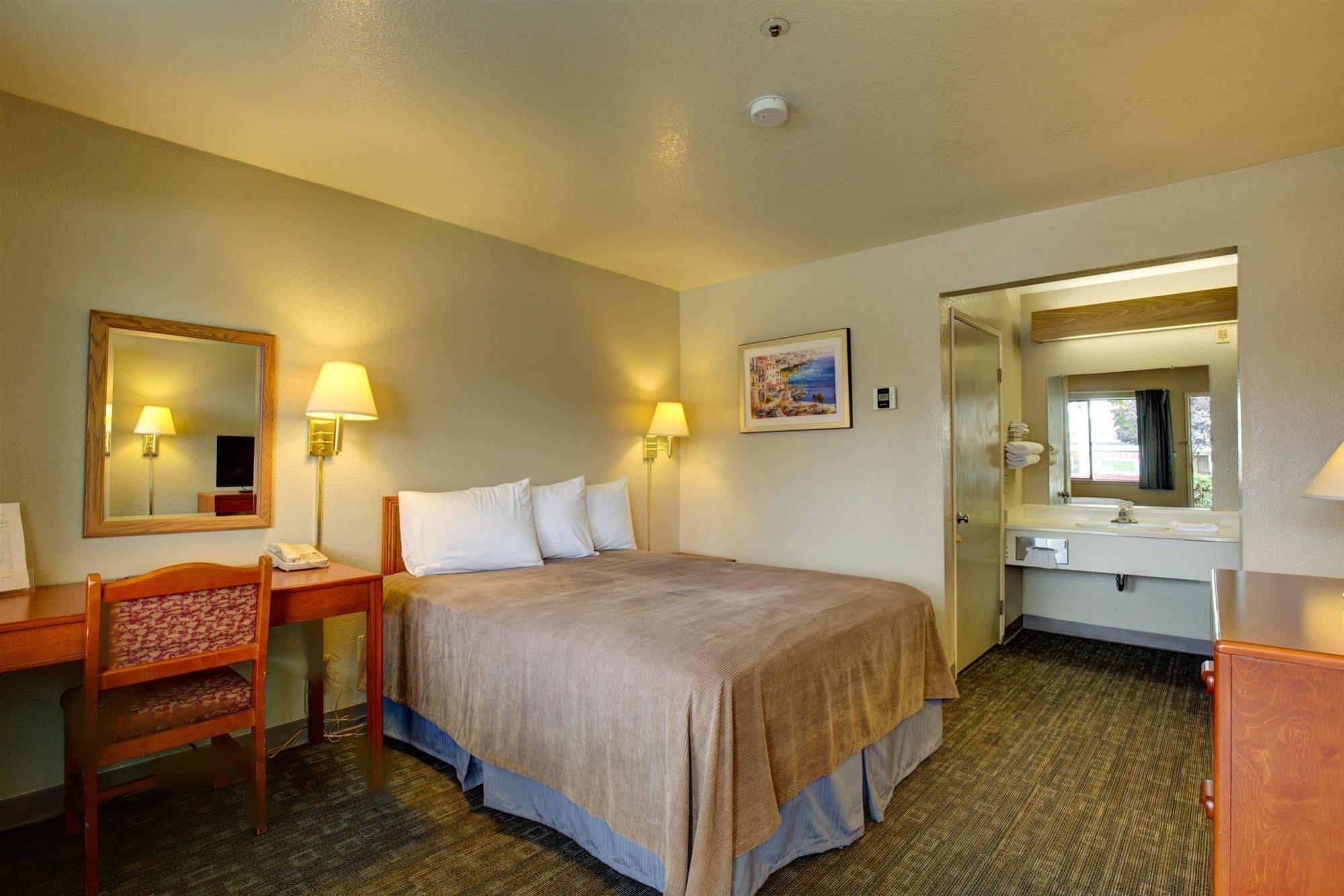 Good Nite Inn Salinas Bagian luar foto