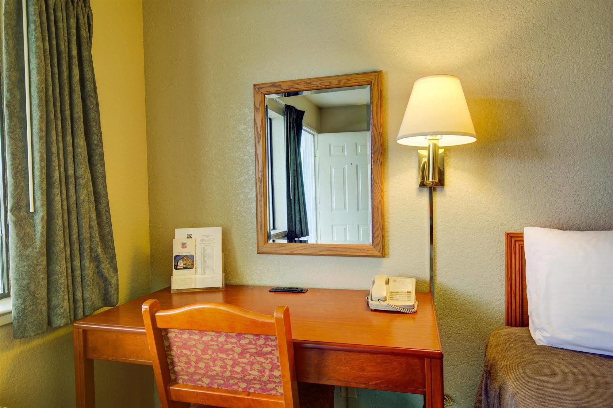 Good Nite Inn Salinas Bagian luar foto